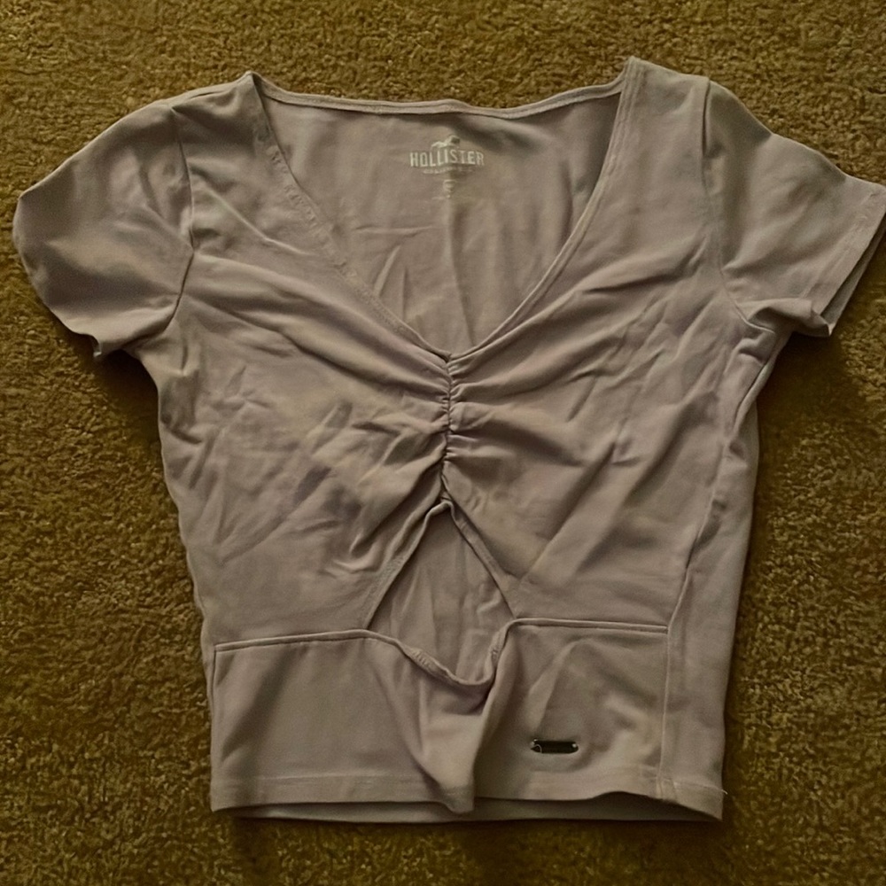 lilac purple hollister v-neck top crop top!!